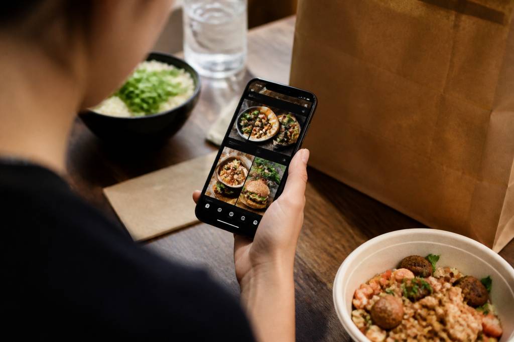 Uber Eats ads strategies to improve restaurant visibility